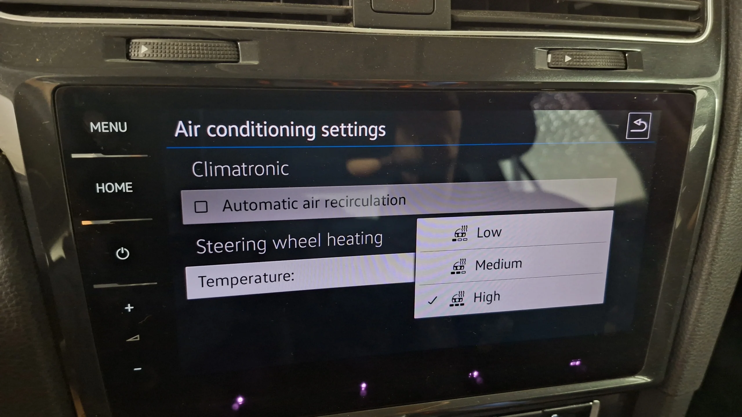 VW e-Golf lämmitettävän ratin jälkiasennus